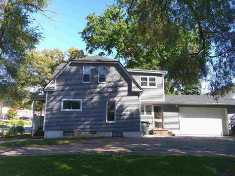 306 Parham Street Muscatine IA 52761