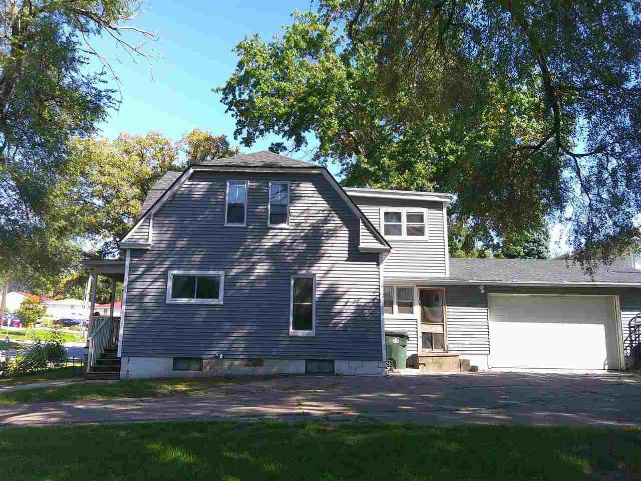 306 Parham Street Muscatine IA 52761