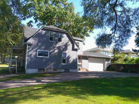 306 Parham Street Muscatine IA 52761