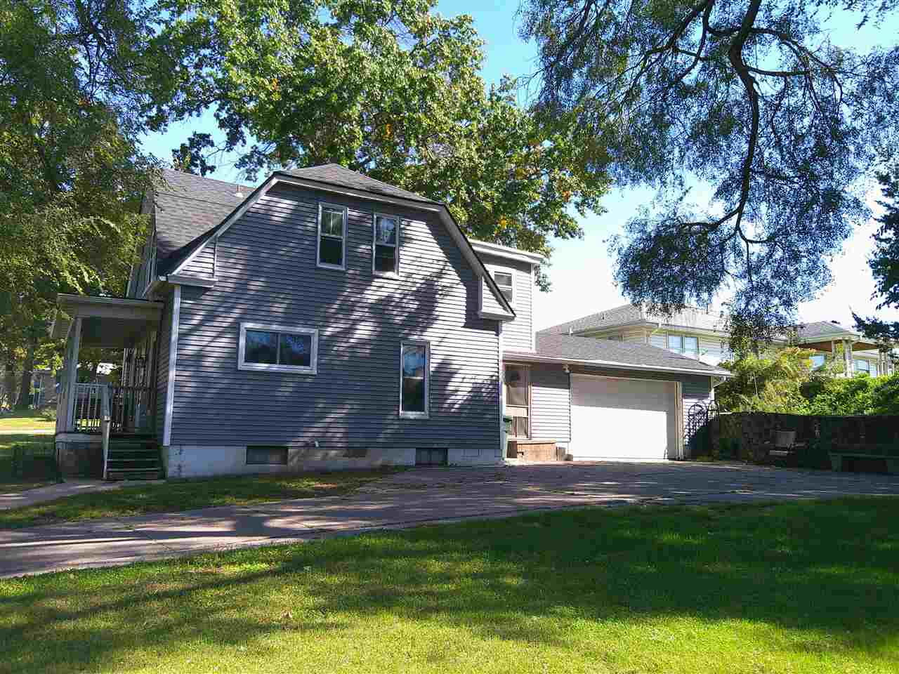 306 Parham Street Muscatine IA 52761