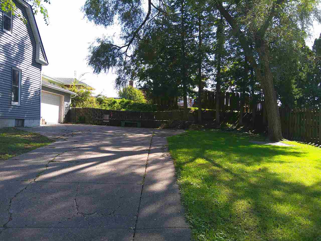 306 Parham Street Muscatine IA 52761