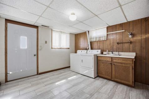 4610 200th Street Deep River IA 52222