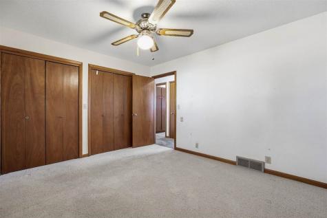4610 200th Street Deep River IA 52222