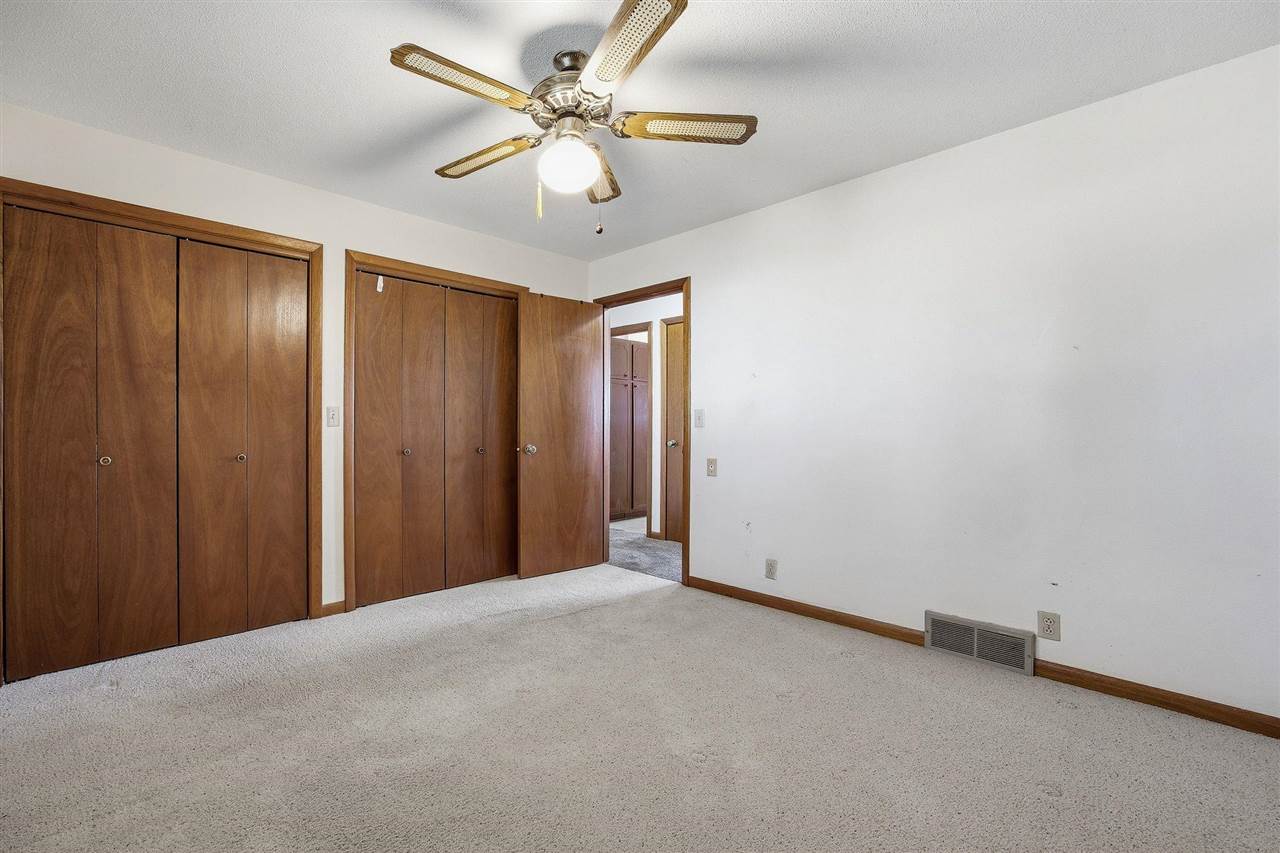 4610 200th Street Deep River IA 52222