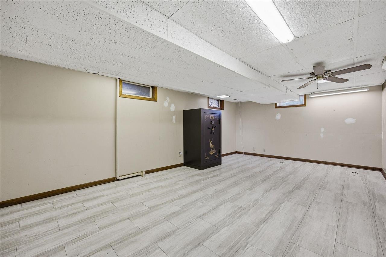 4610 200th Street Deep River IA 52222