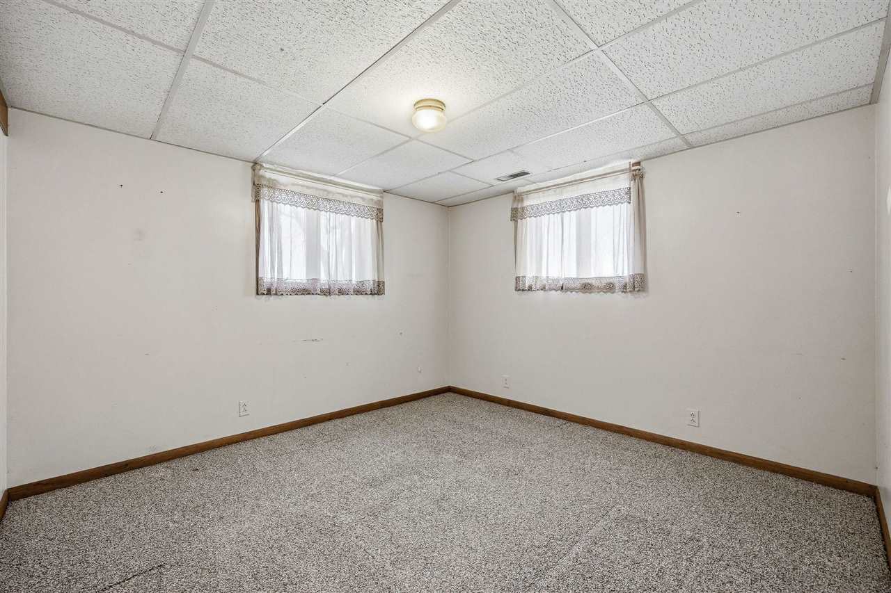 4610 200th Street Deep River IA 52222