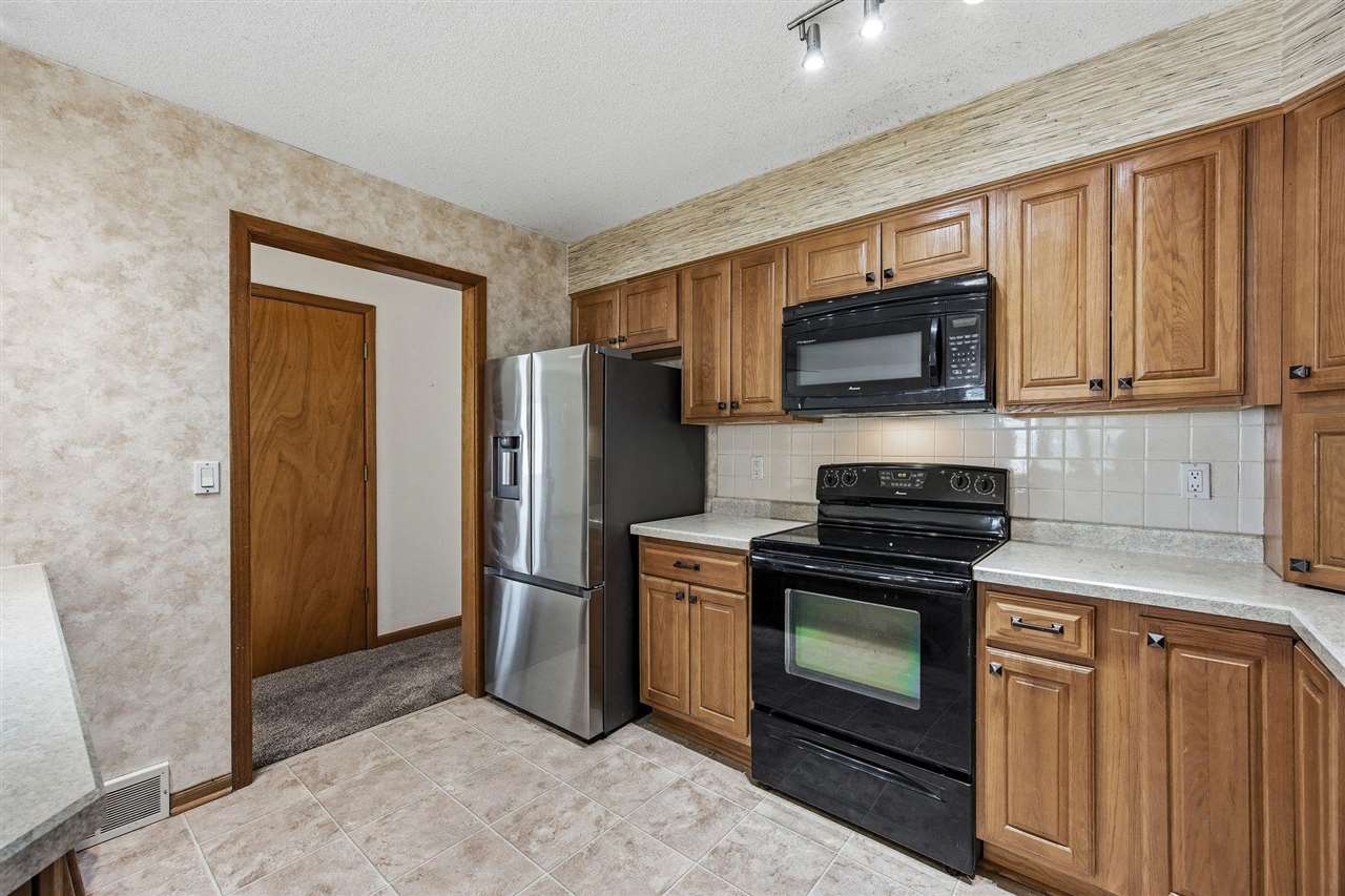 4610 200th Street Deep River IA 52222