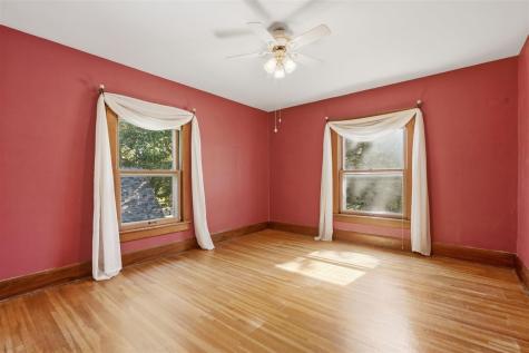 601 S Iowa Washington IA 52353