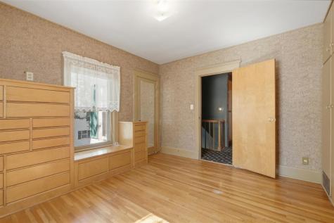 601 S Iowa Washington IA 52353