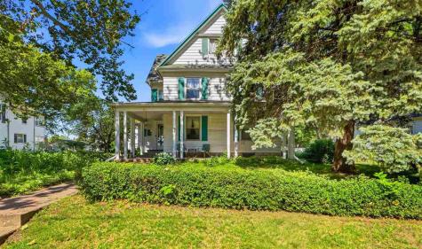 601 S Iowa Washington IA 52353