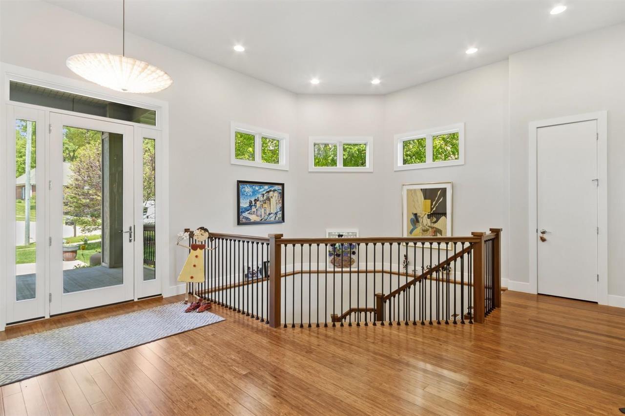 2000 Forest Hill Circle Coralville IA 52241