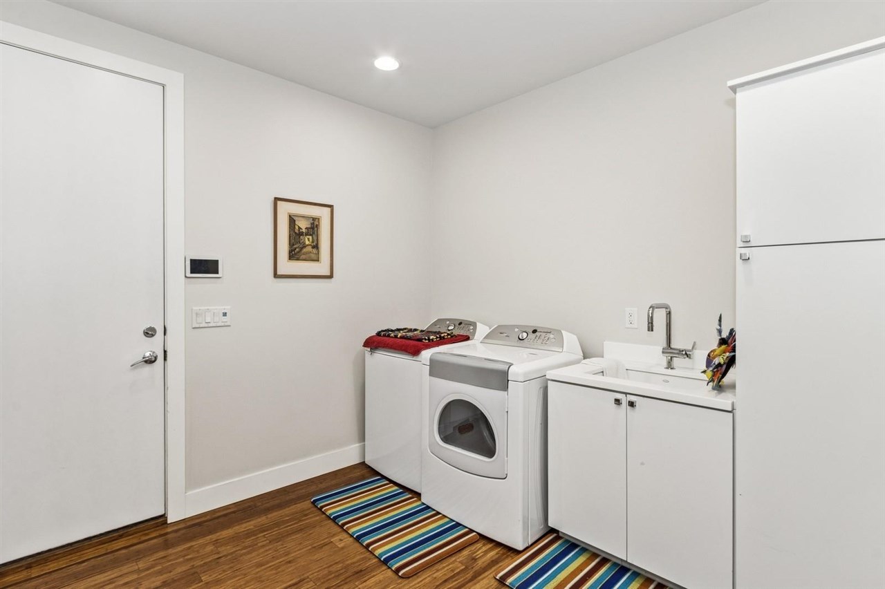 2000 Forest Hill Circle Coralville IA 52241