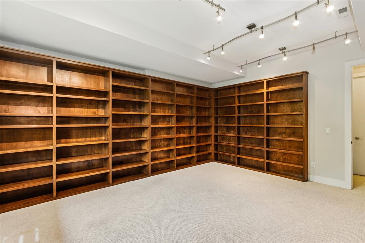 2000 Forest Hill Circle Coralville IA 52241