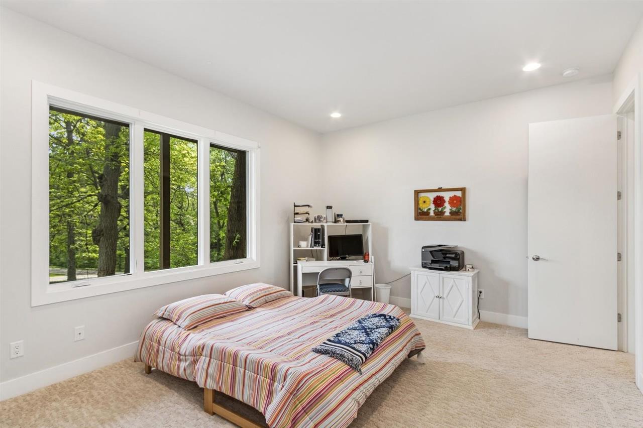 2000 Forest Hill Circle Coralville IA 52241