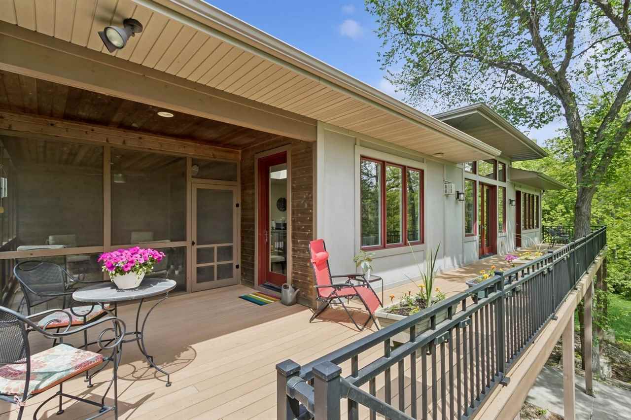 2000 Forest Hill Circle Coralville IA 52241