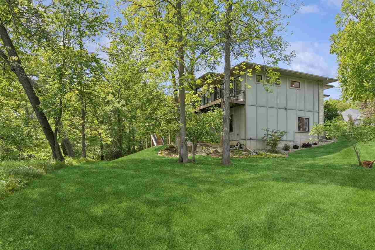 2000 Forest Hill Circle Coralville IA 52241