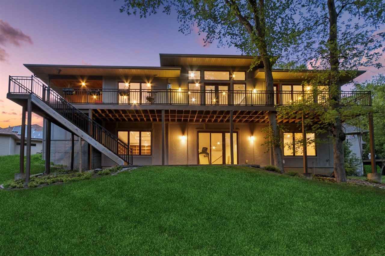 2000 Forest Hill Circle Coralville IA 52241