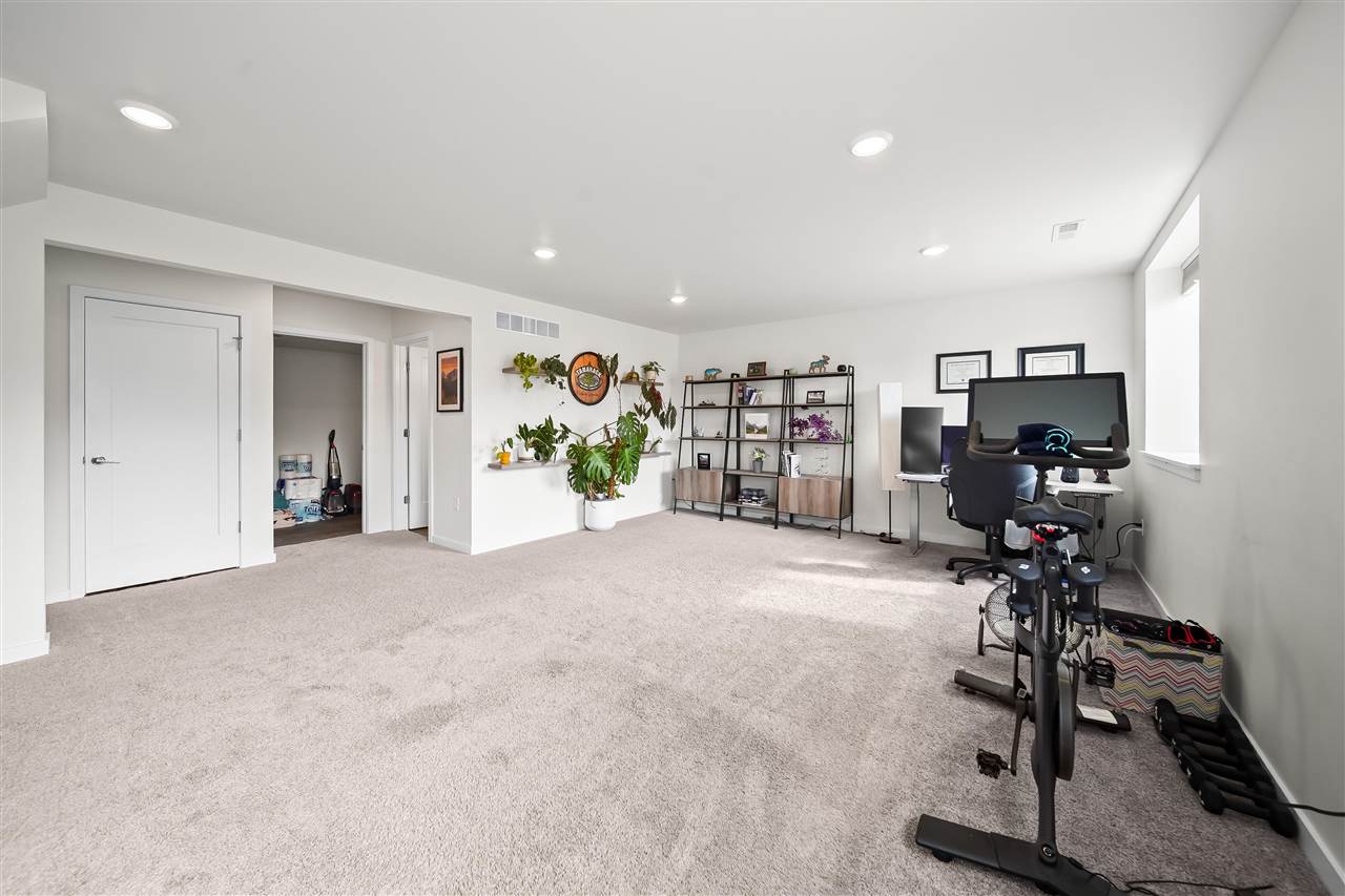 4509 Luke Drive Iowa City IA 52246