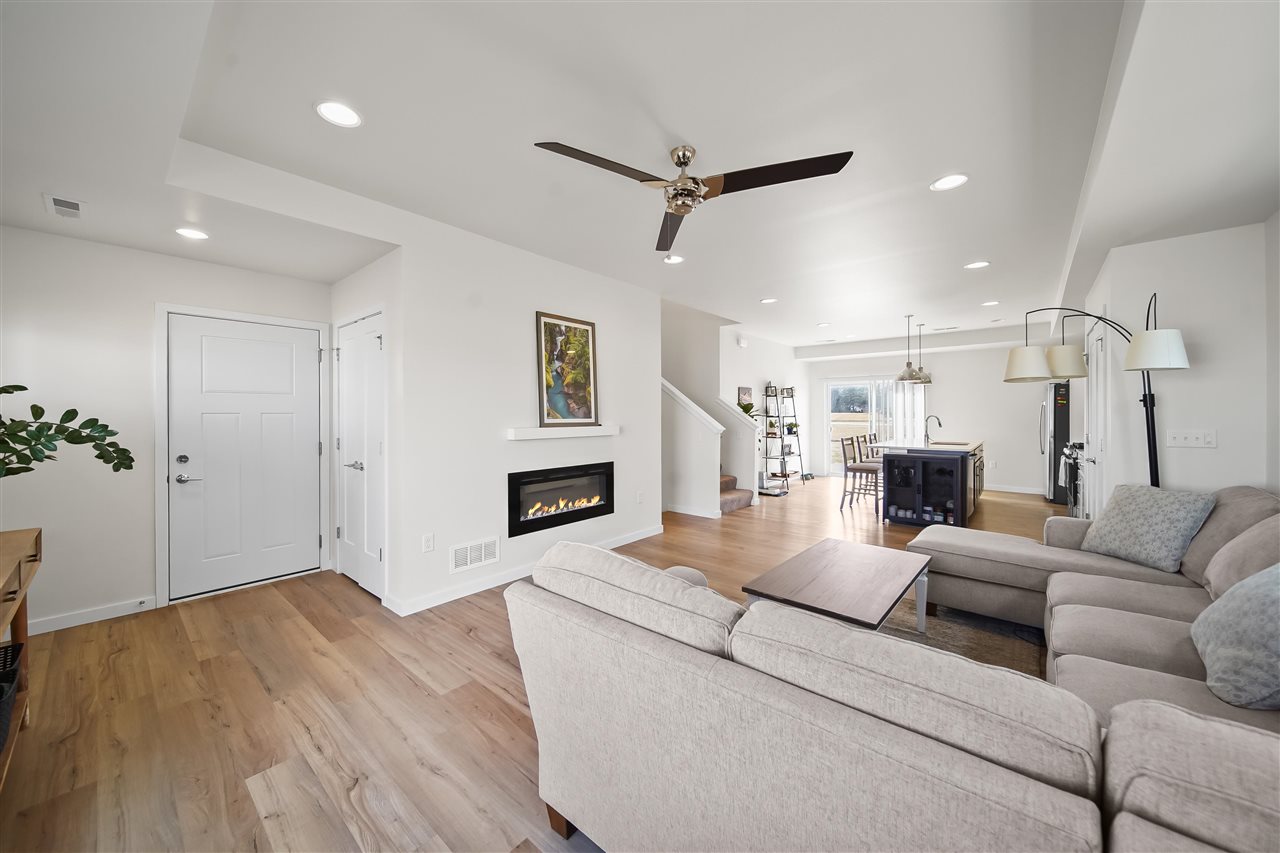 4509 Luke Drive Iowa City IA 52246