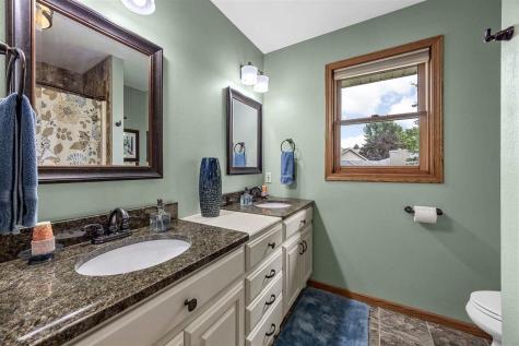 1303 Chamberlain Drive Iowa City IA 52240