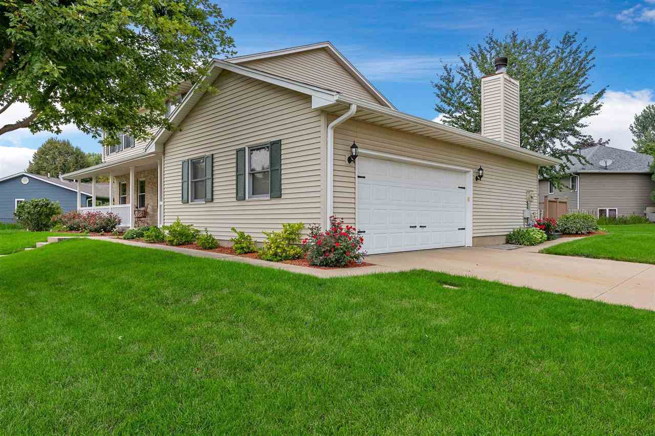 1303 Chamberlain Drive Iowa City IA 52240