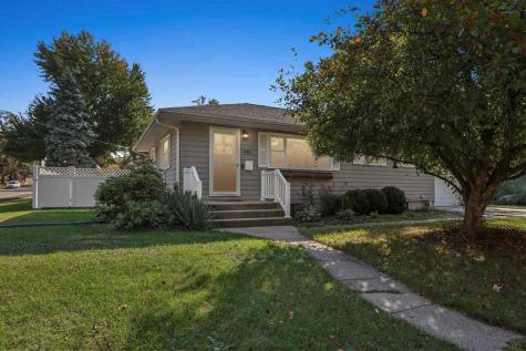 1402 Laurel Street Iowa City IA 52240