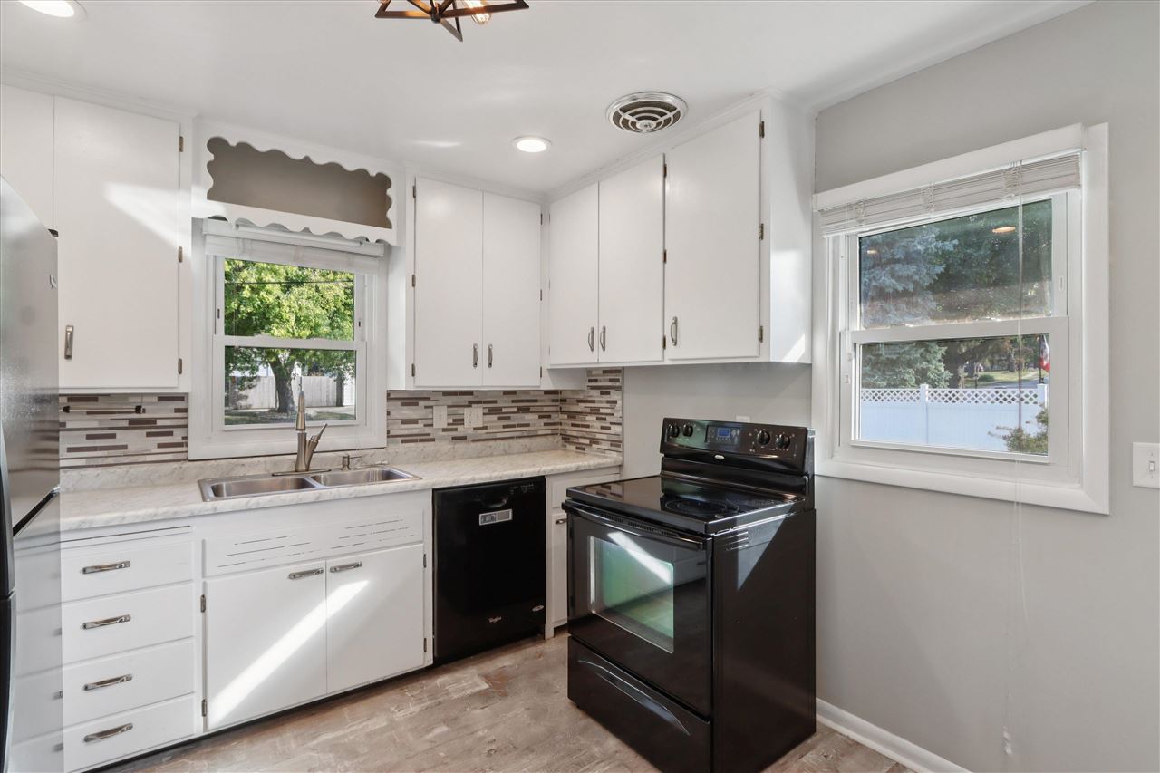 1402 Laurel Street Iowa City IA 52240