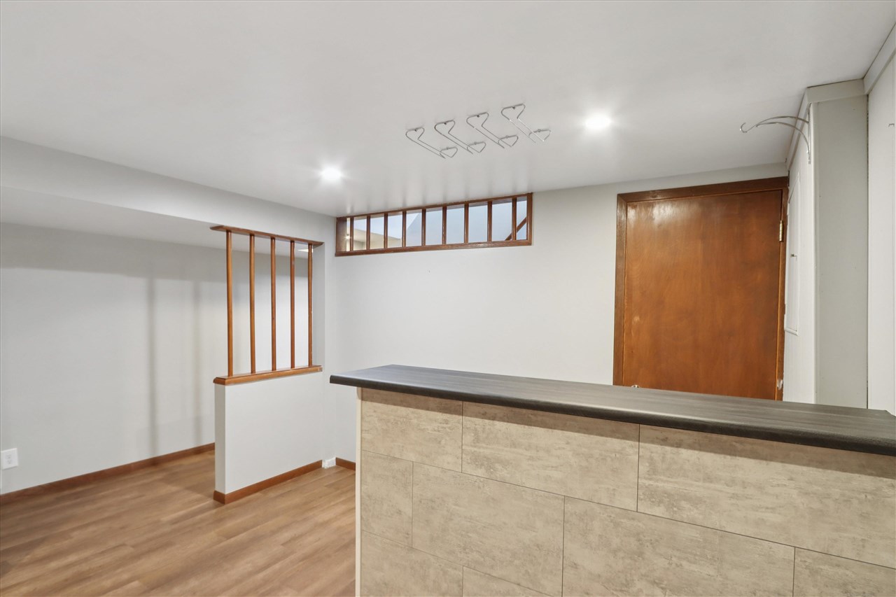 1402 Laurel Street Iowa City IA 52240