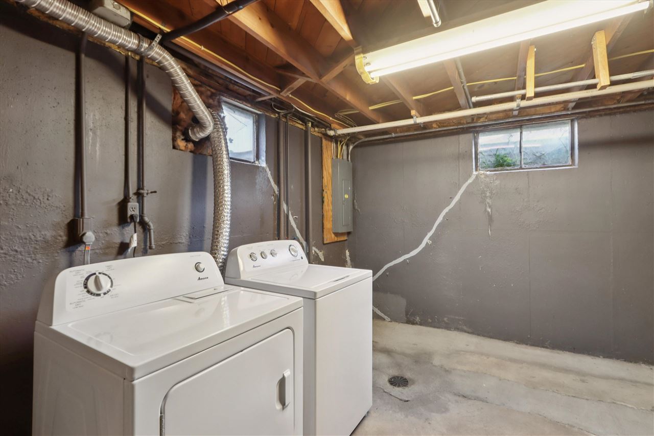 1402 Laurel Street Iowa City IA 52240