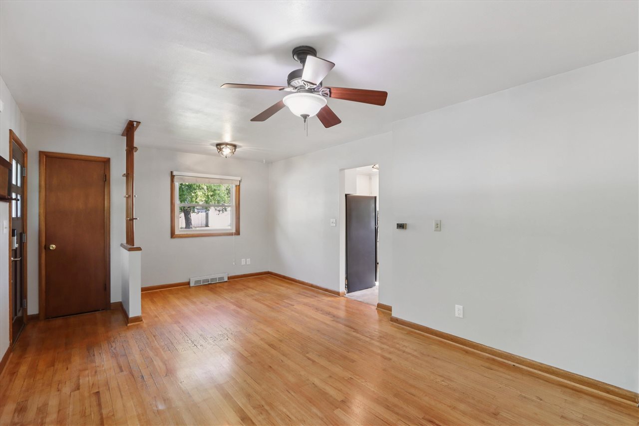 1402 Laurel Street Iowa City IA 52240