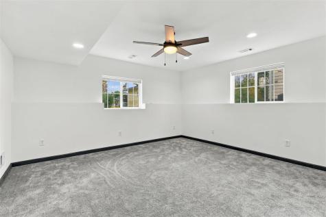 514 S 9th Avenue Washington IA 52353