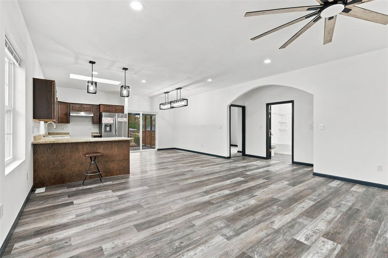 514 S 9th Avenue Washington IA 52353