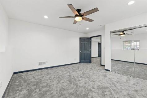 514 S 9th Avenue Washington IA 52353