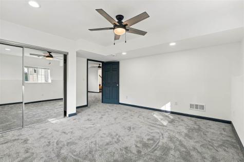 514 S 9th Avenue Washington IA 52353