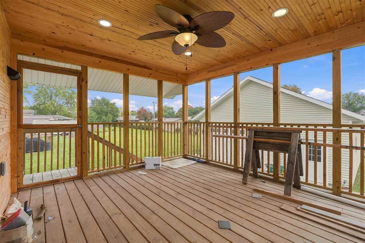 514 S 9th Avenue Washington IA 52353