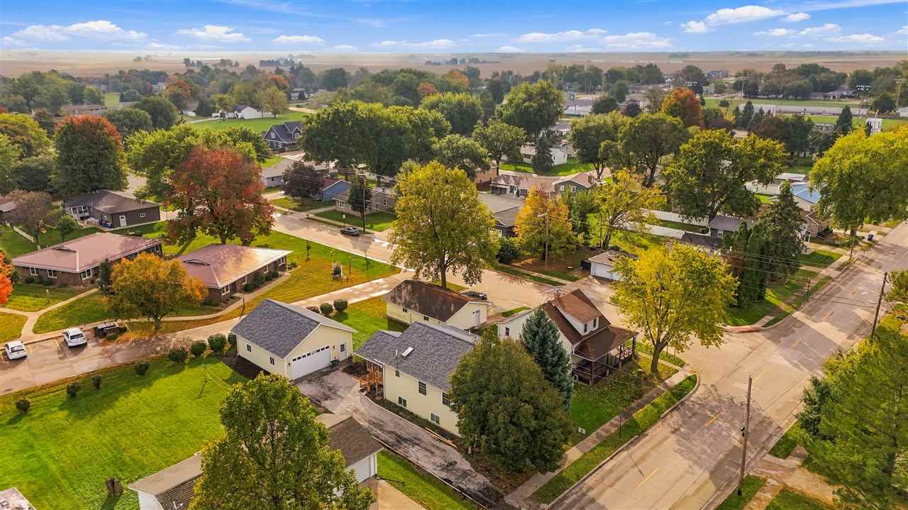 514 S 9th Avenue Washington IA 52353