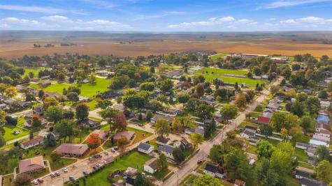 514 S 9th Avenue Washington IA 52353