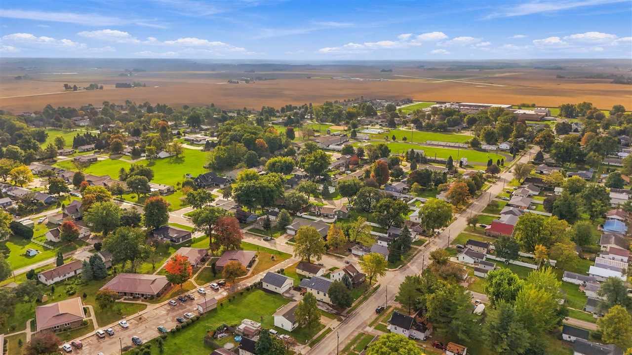 514 S 9th Avenue Washington IA 52353