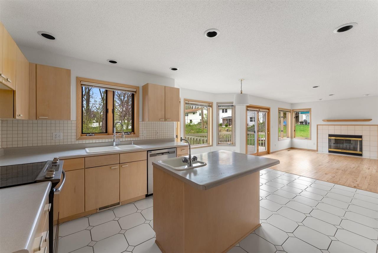 24 Samuel Drive Iowa City IA 52245