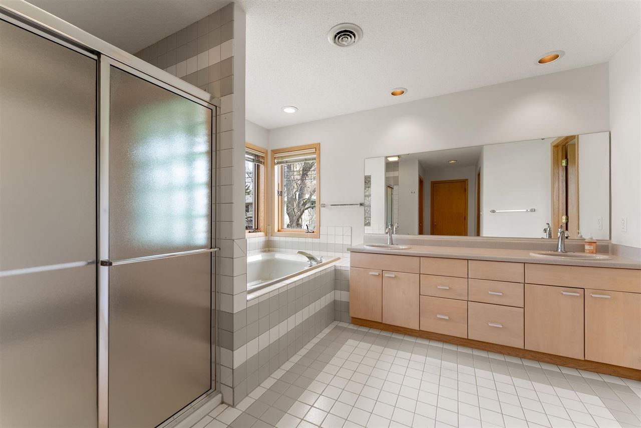 24 Samuel Drive Iowa City IA 52245