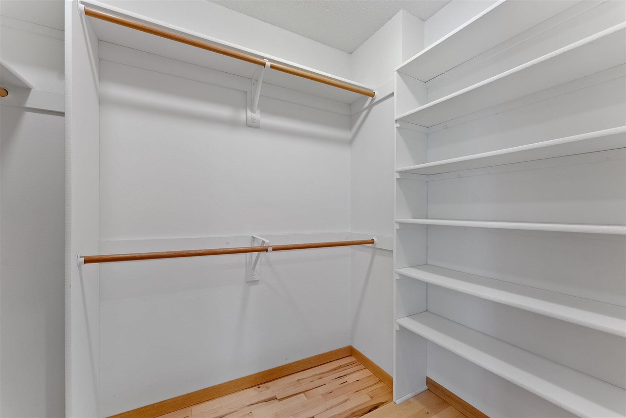 24 Samuel Drive Iowa City IA 52245