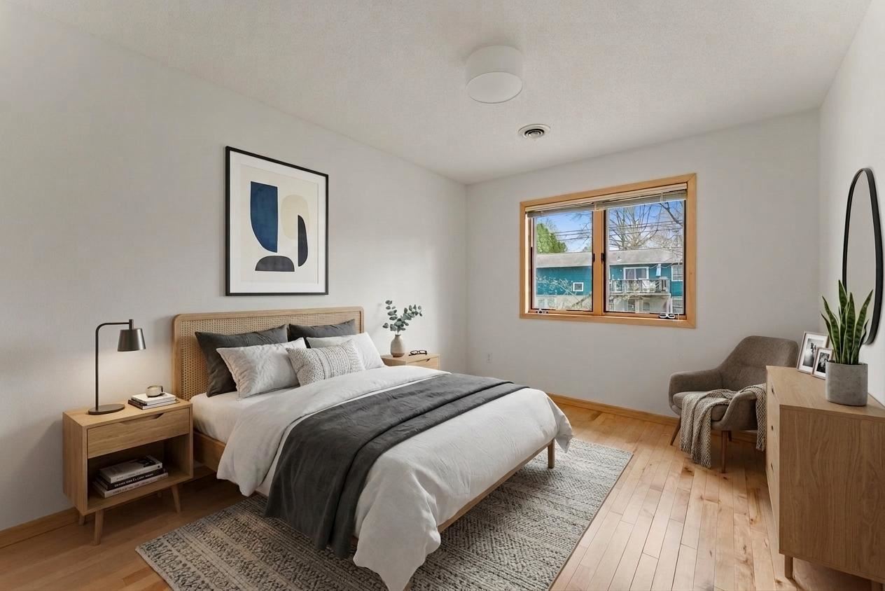 24 Samuel Drive Iowa City IA 52245