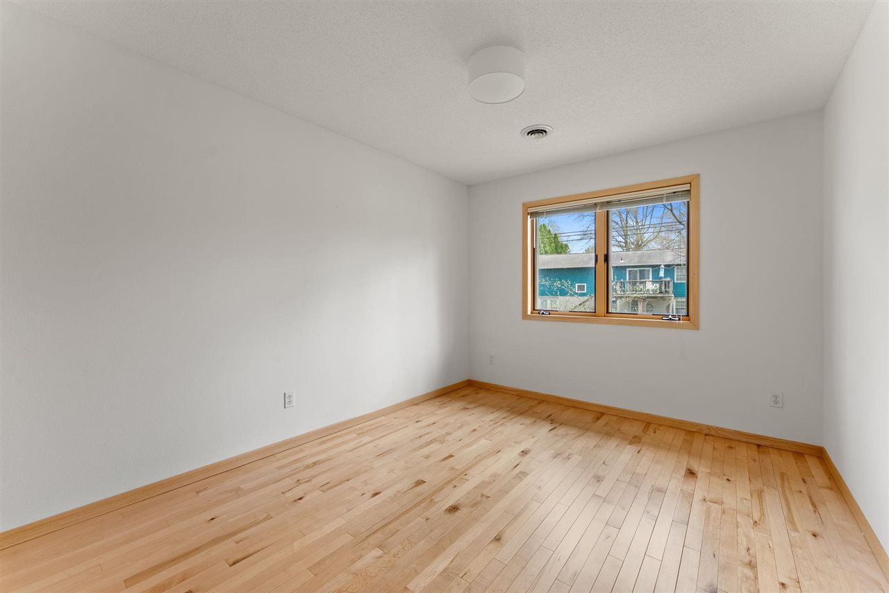 24 Samuel Drive Iowa City IA 52245