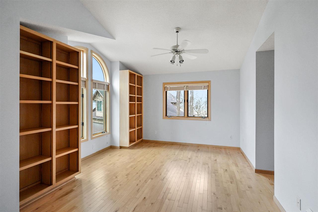 24 Samuel Drive Iowa City IA 52245