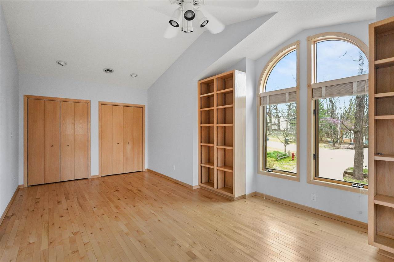 24 Samuel Drive Iowa City IA 52245