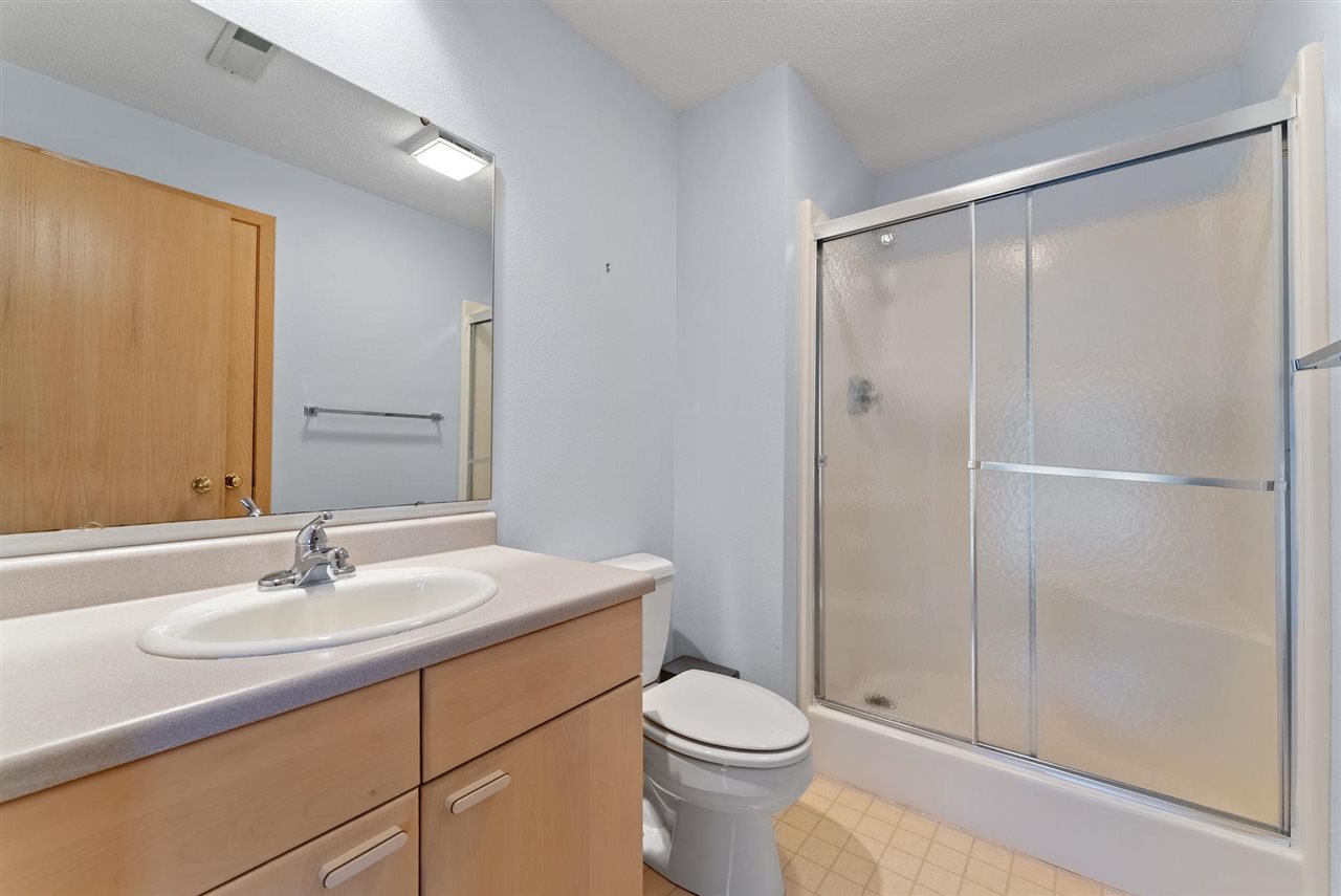 24 Samuel Drive Iowa City IA 52245