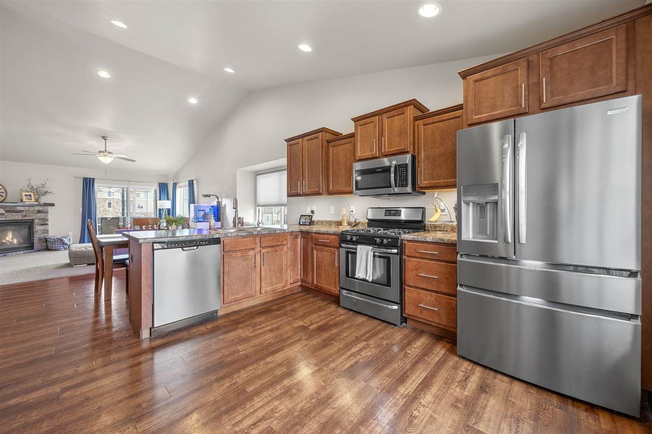 1241 Twin Leaf Tiffin IA 52340