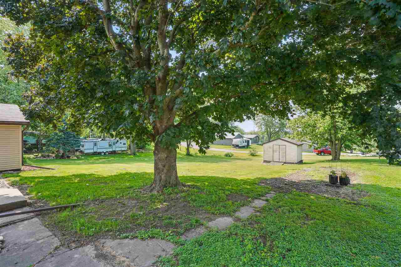 615 Lincoln Street Ainsworth IA 52201