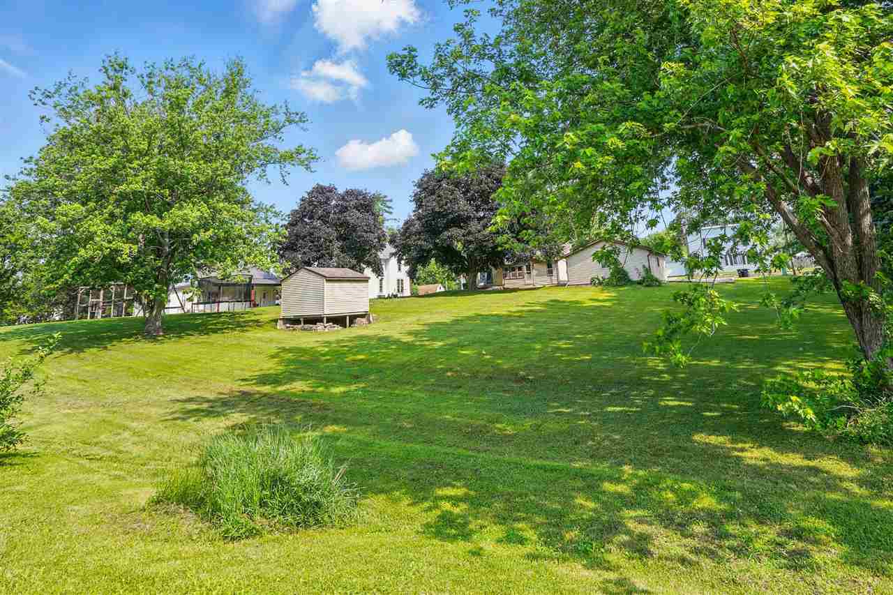 615 Lincoln Street Ainsworth IA 52201