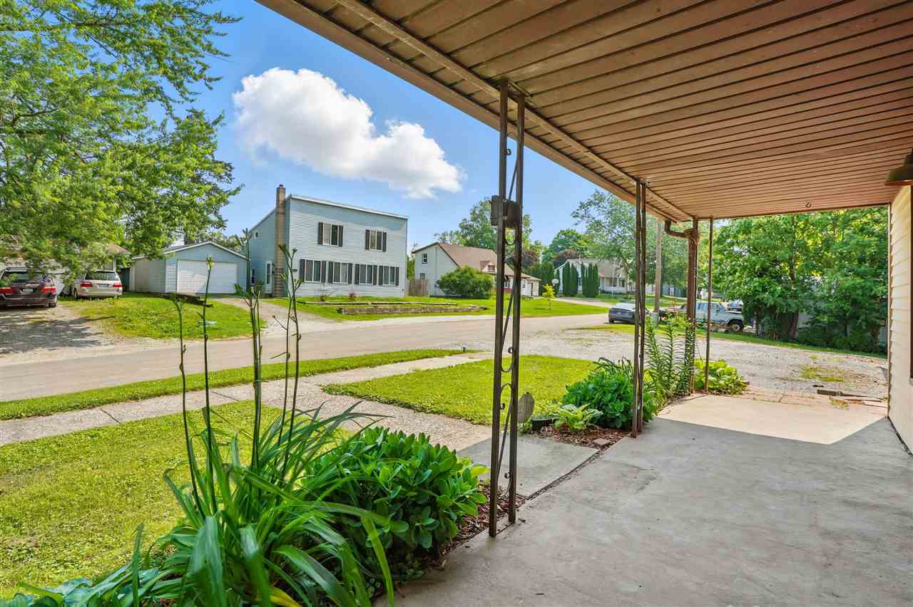 615 Lincoln Street Ainsworth IA 52201